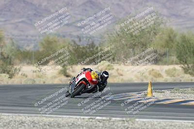 media/Oct-30-2025-Racers Edge (Thu) [[dabbdaf680]]/3-B Group/Session 5 (Turn 6)/